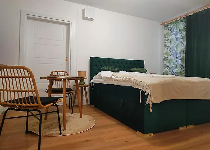 Hugo Eden Apartment *