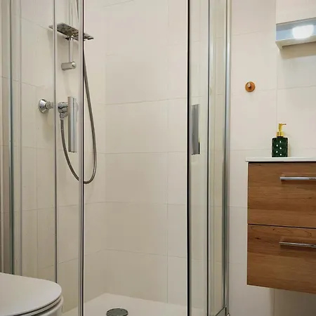 Hugo Eden Apartamento